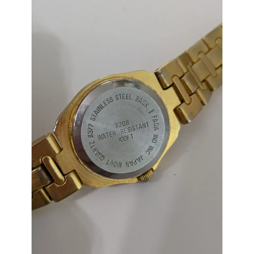 GII Gold Tone Quartz Ladies Watch Stainless Steel 8208 100ft‎ Water Resistant